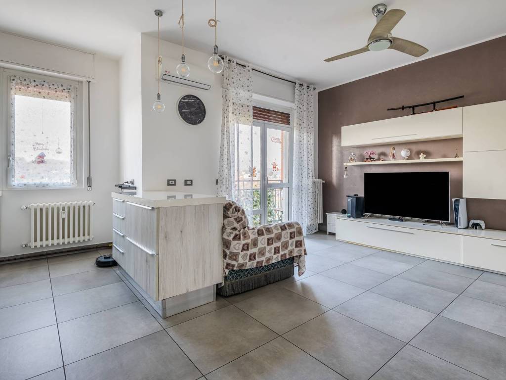 Appartamento a Arcore in Via Contardo Ferrini, 39 - Foto 2