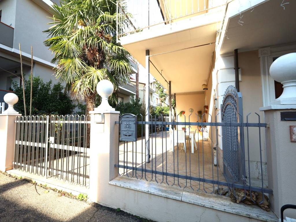 Villa a Roseto degli abruzzi in Via Piemonte - Foto 2