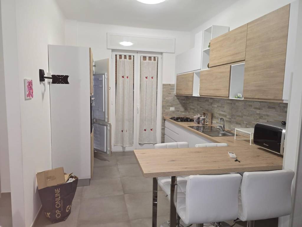 Appartamento a Brindisi in Via Imperatore Costantino - Foto 3