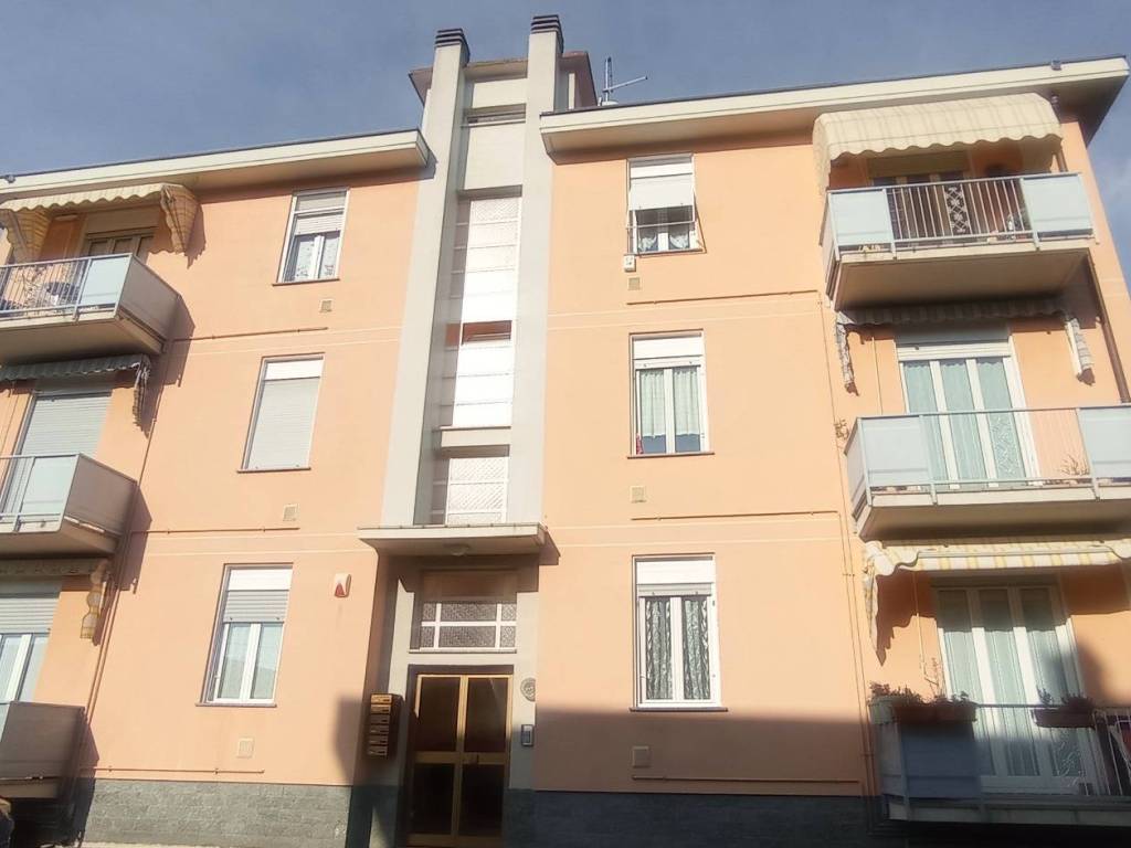 Appartamento a Como in Via Venturino, 16 - Foto 2