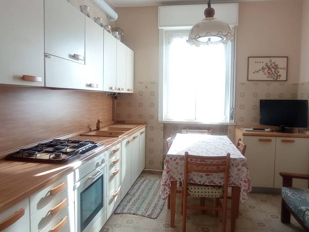 Appartamento a Como in Via Venturino, 16 - Foto 4