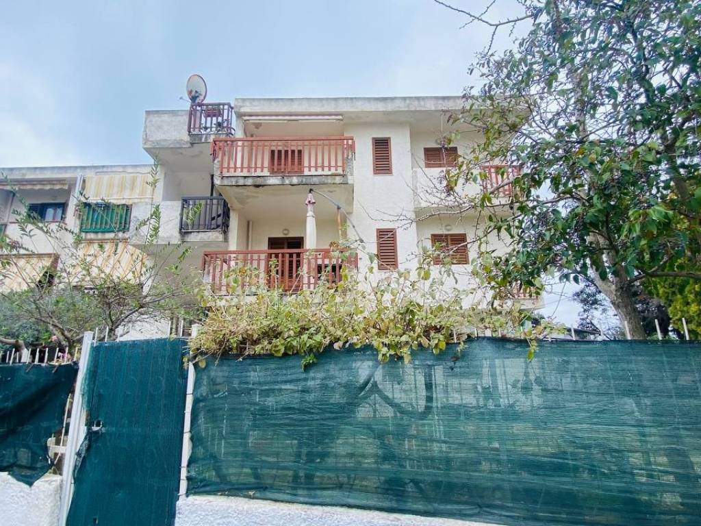Appartamento a Lamezia terme in Via Ginepri, 2 - Foto 3