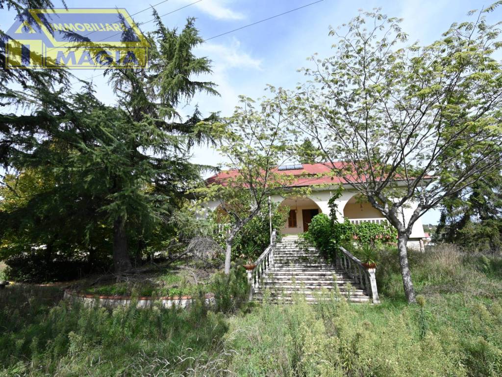 Villa a Colli del tronto in SS4, 56 - Foto 2