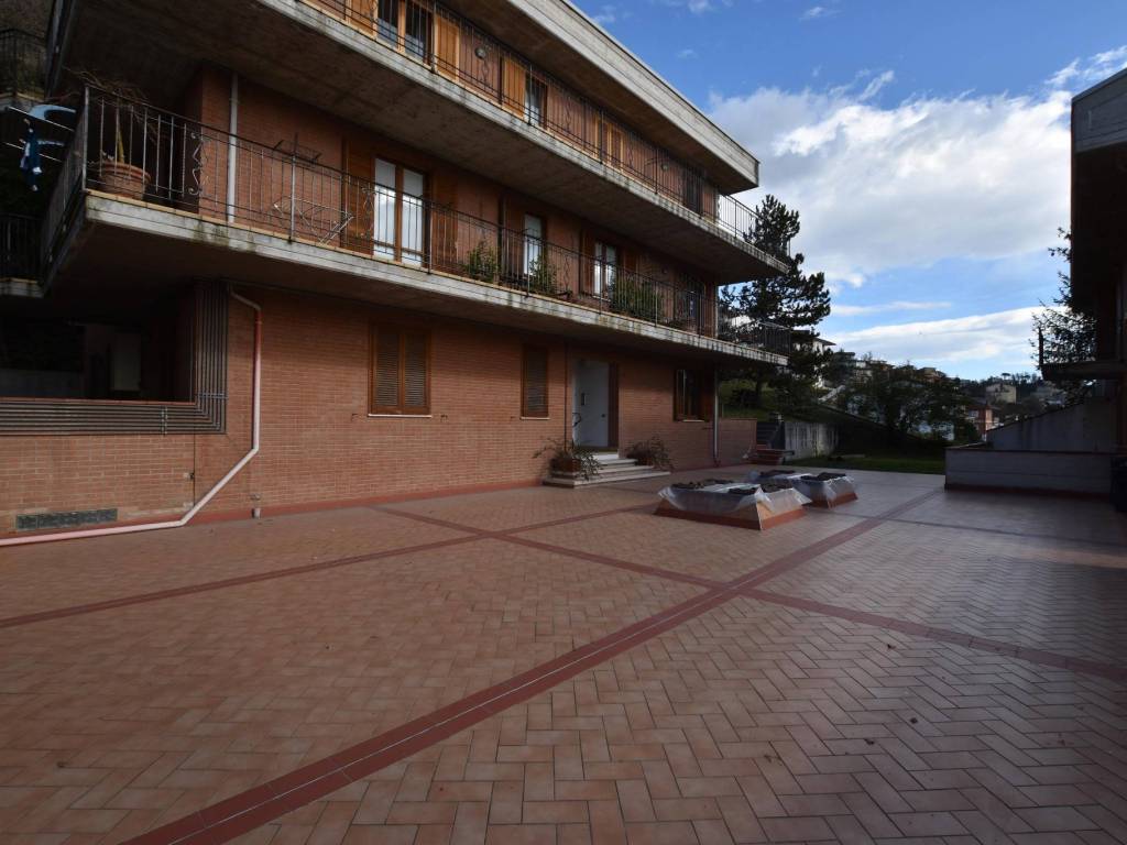 Appartamento a Amandola in Via Angelo Biondi, 68 - Foto 2