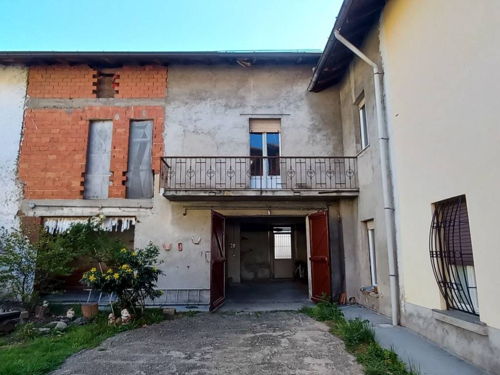 Casa indipendente a Azzate in Via cavallotti - Foto 4
