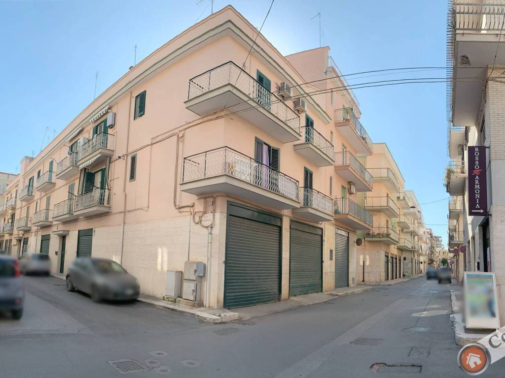 Palazzo / stabile a Corato - Foto 2