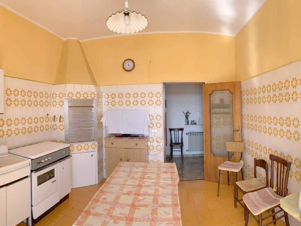 Palazzo / stabile a Corato - Foto 5