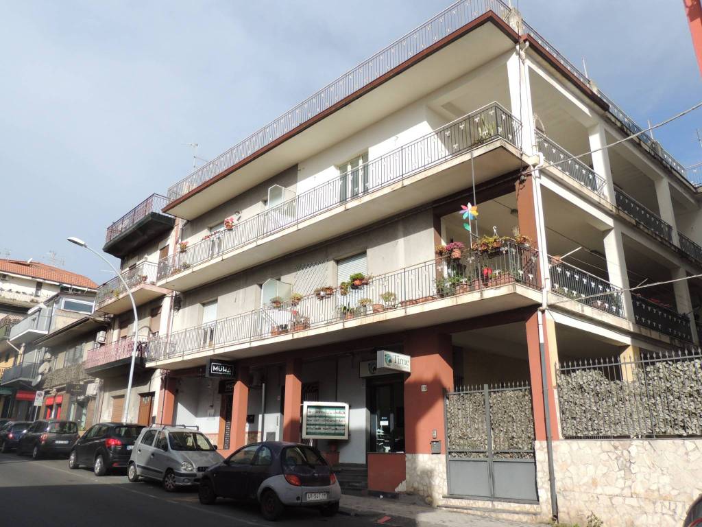 Appartamento a Gravina di catania in Via Vittorio Emanuele II, 117 - Foto 3