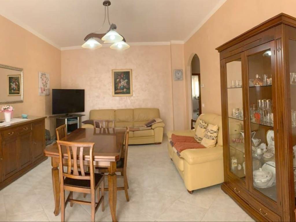 Palazzo / stabile a Corato - Foto 4