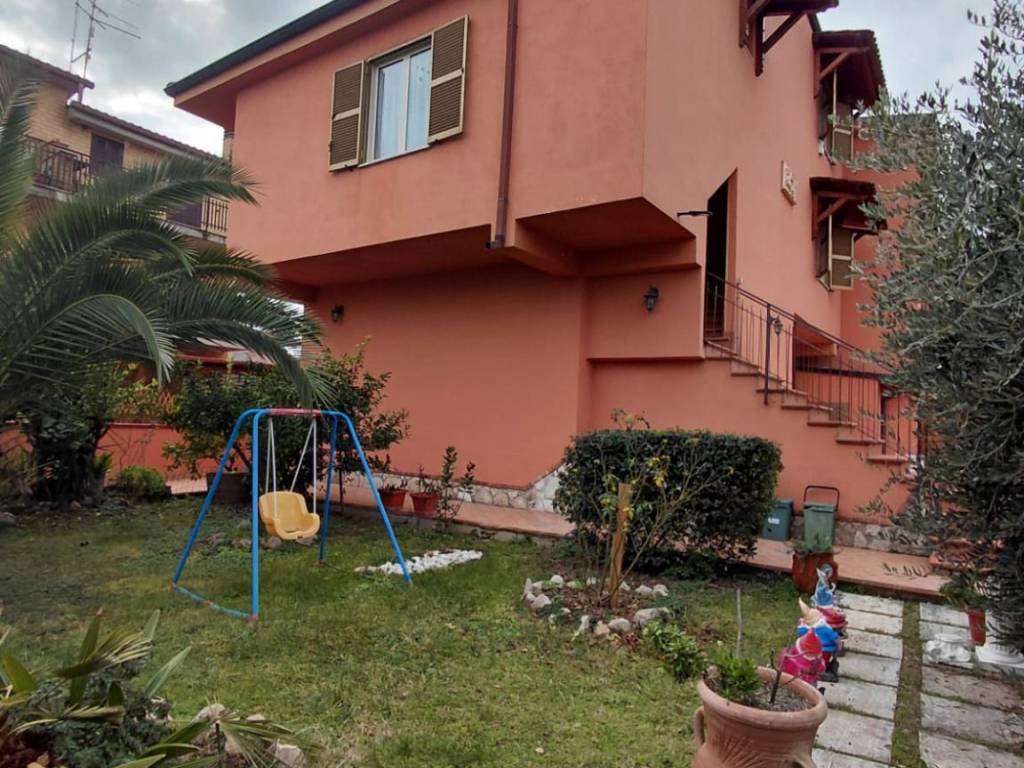 Appartamento a Guidonia montecelio in Via Carlo Pisacane, 2 - Foto 3