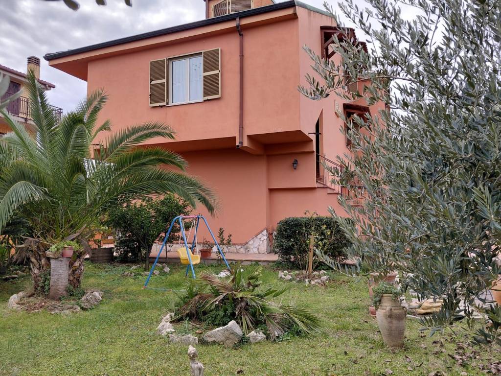 Appartamento a Guidonia montecelio in Via Carlo Pisacane, 2 - Foto 4