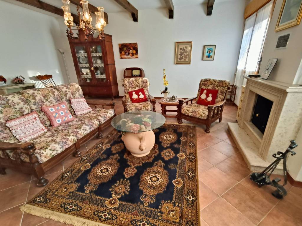 Villa a Alfonsine in Via Reale, 186 - Foto 4
