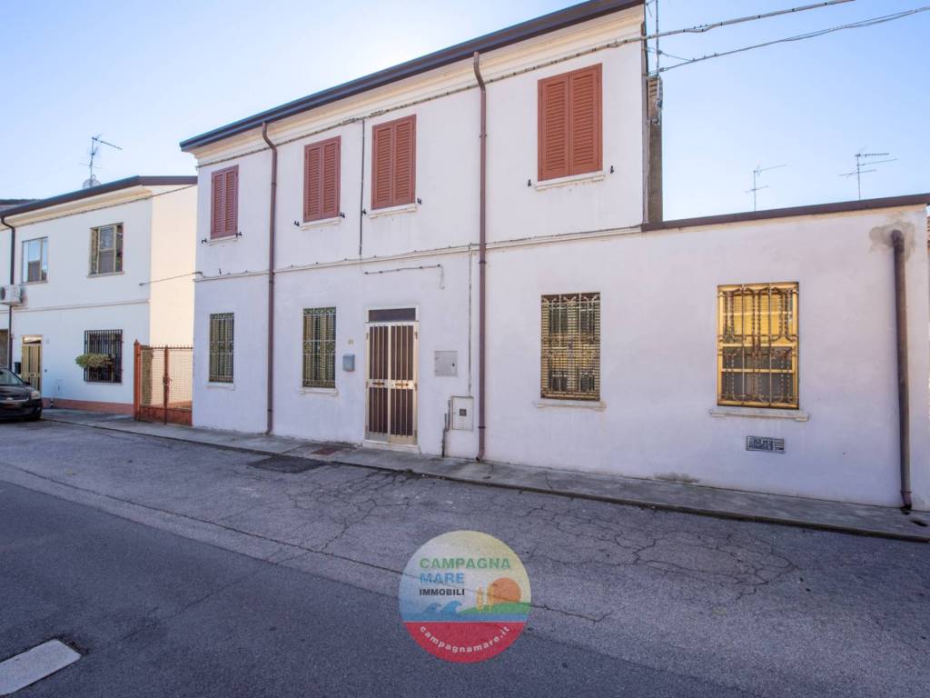 Villa a Fiscaglia in Via Bruciata - Foto 2