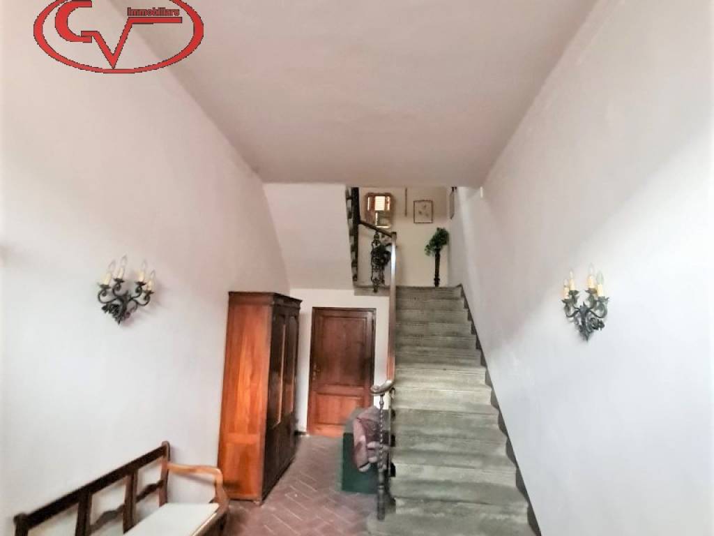 Casa indipendente a Bucine in Via Dante Alighieri - Foto 3