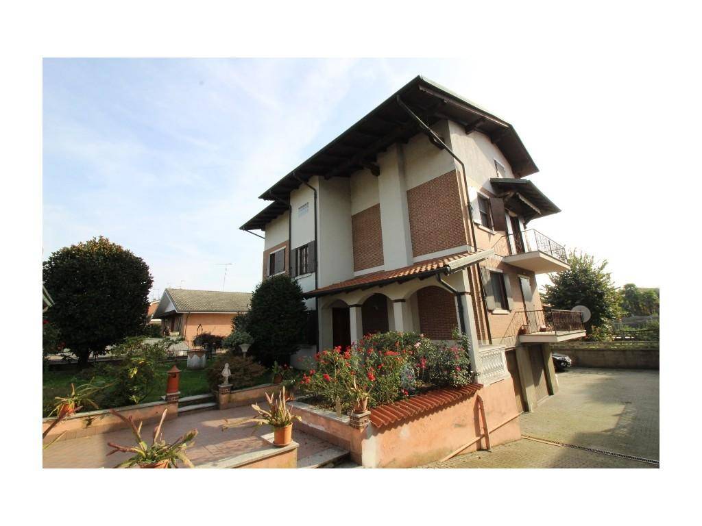 Villa a Caresanablot in via Aldo Moro, 36 - Foto 2