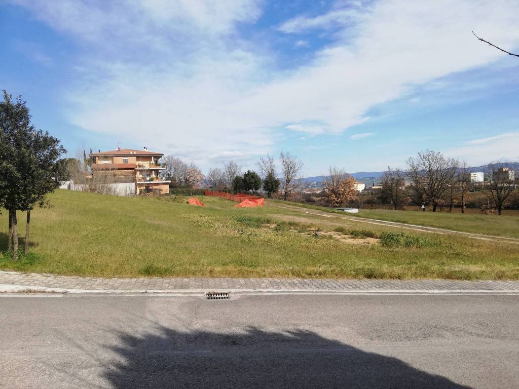 Terreno a Marsciano in Via Enzo Tortora - Foto 2