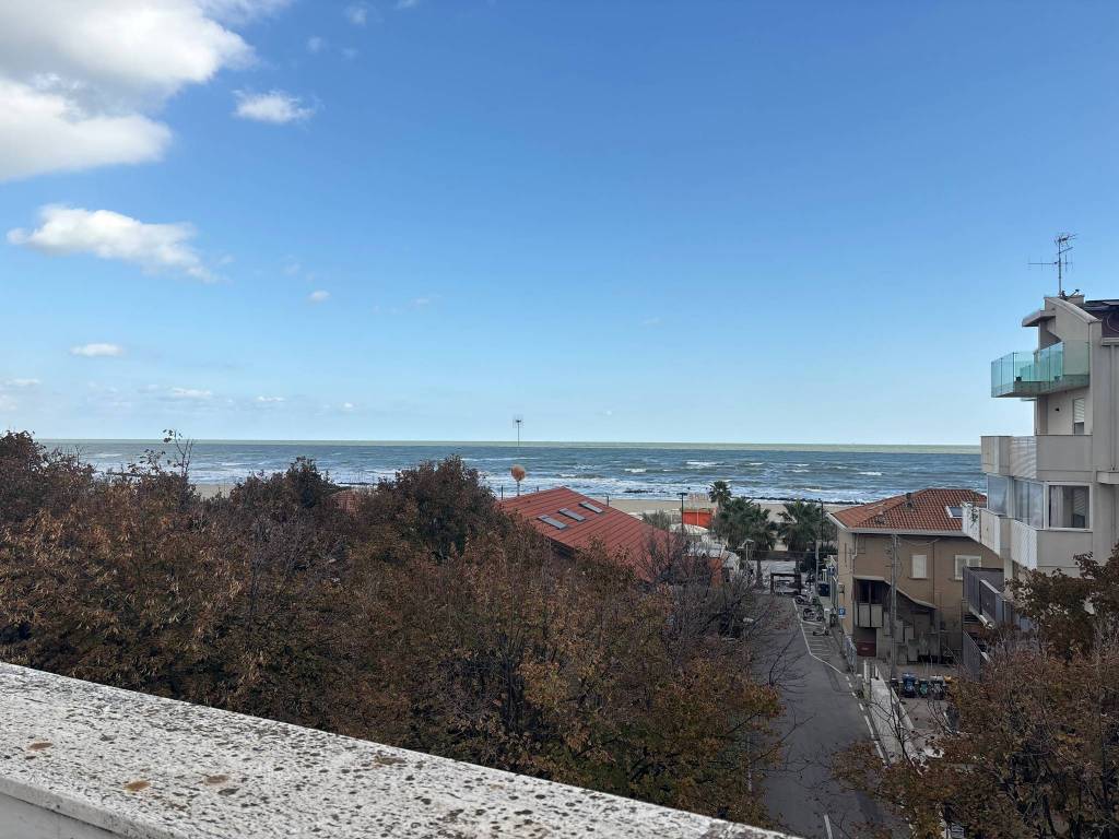 Appartamento a Rimini in Via Ennio Coletti - Foto 2
