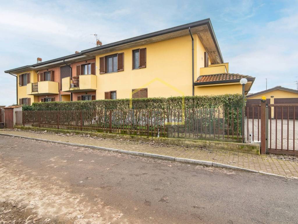 Appartamento a Rognano in Via Indro Montanelli, 7 - Foto 3