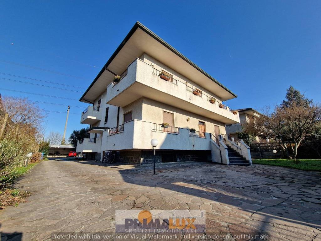 Appartamento a Paderno dugnano in Via Carlo Cattaneo - Foto 2