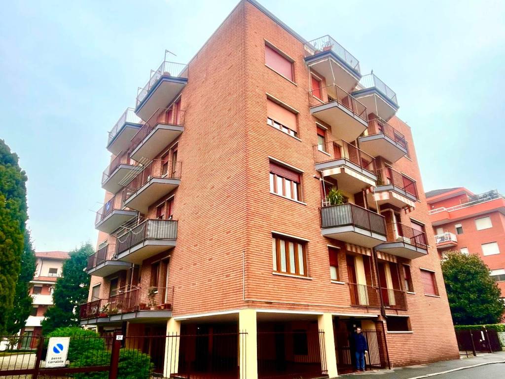 Appartamento a Novara in Via Ottavio Lazzari, 23 - Foto 2
