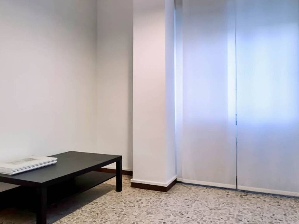 Appartamento a Angera in Via Giuseppe Mazzini, 17 - Foto 4