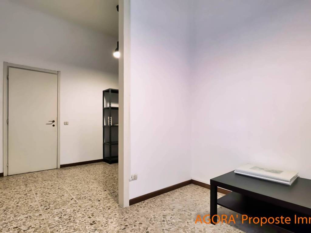 Appartamento a Angera in Via Giuseppe Mazzini, 17 - Foto 5