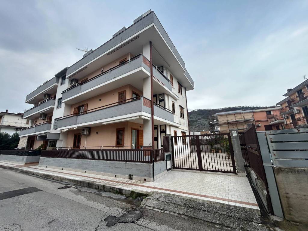 Appartamento a Castel san giorgio in Via Avvocato Raffaele Lanzara, 13 - Foto 3