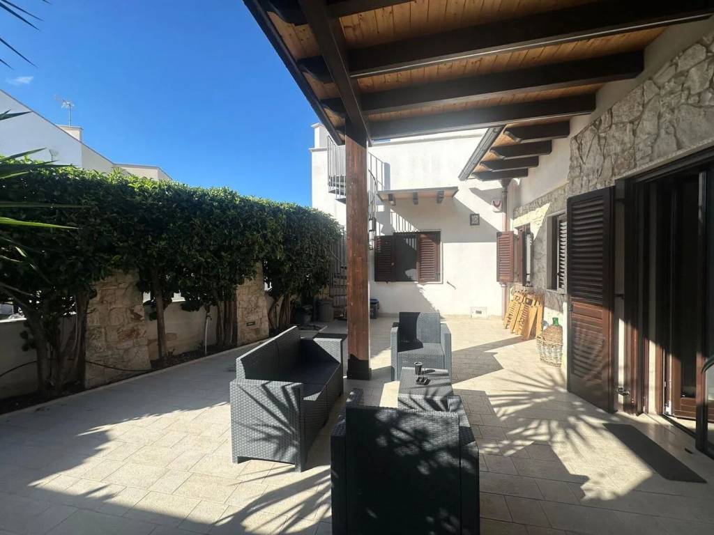 Villa a Trani in Via Alberolongo No Number - Foto 2