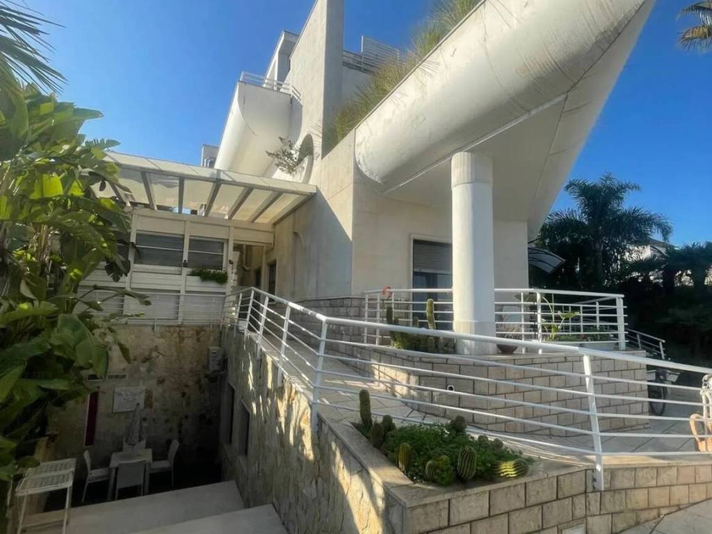 Villa a Bisceglie in Via L. Di Molfetta, 185 - Foto 3