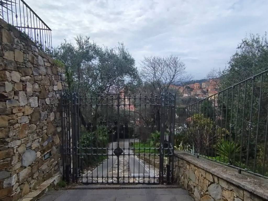 Villa a Imperia in Via Diano Calderina - Foto 2