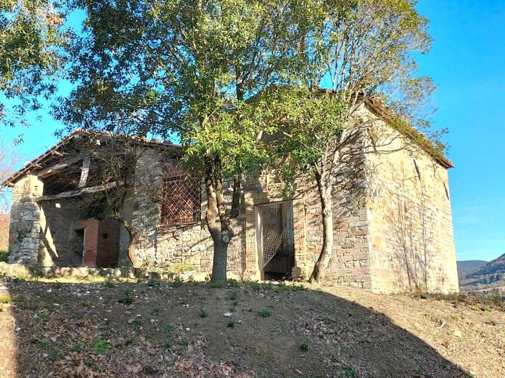 Rustico / casale a Perugia in Strada San Giuliano Palazzetto - Foto 3