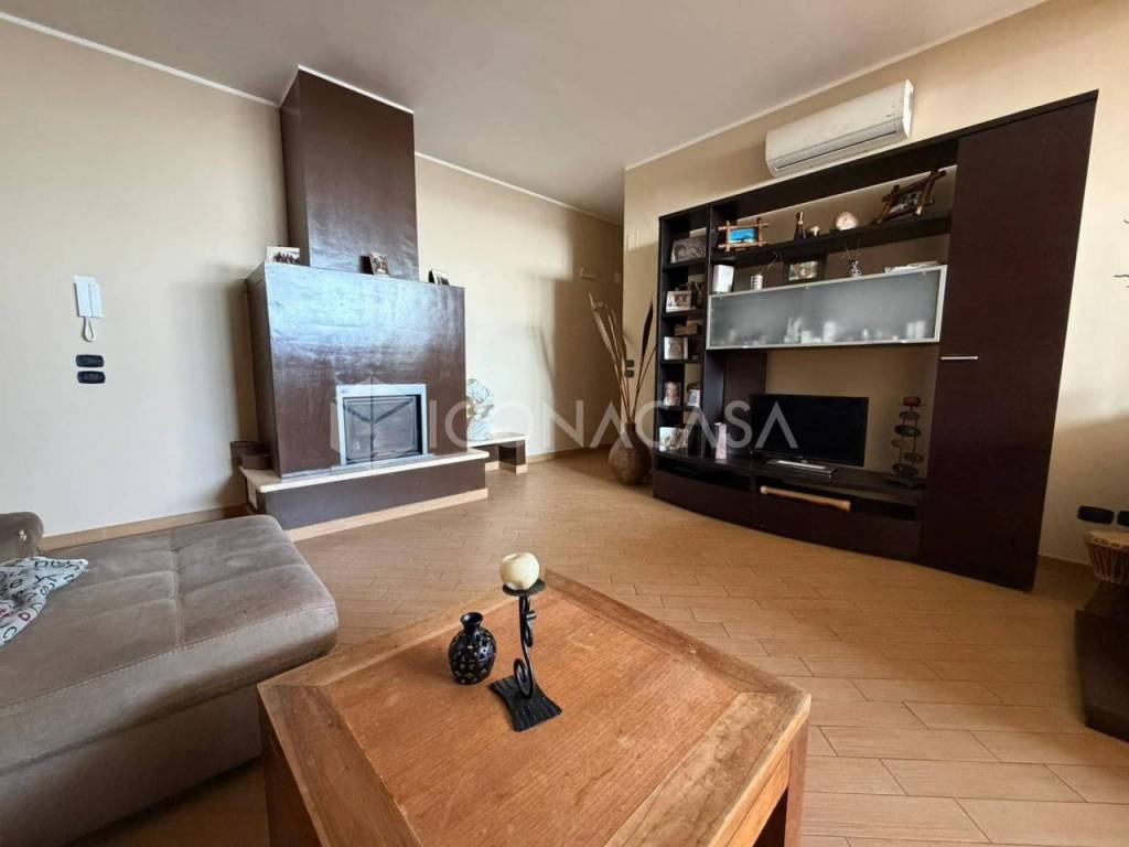 Immobile a Bisceglie in Via Bruxelles - Foto 2