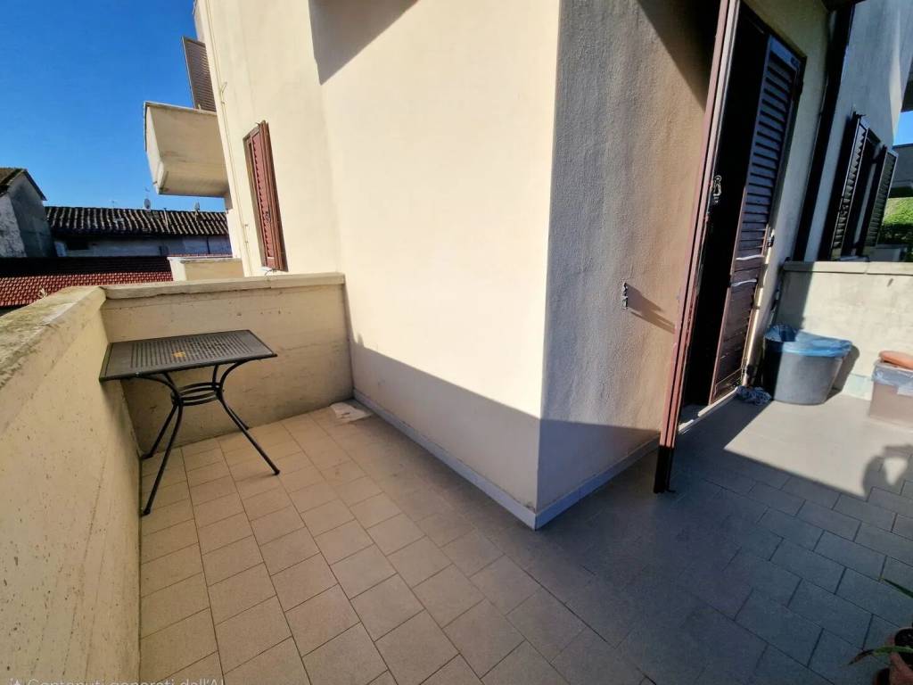 Appartamento a Monsummano terme in Piazza Giuseppe Giusti, 1 - Foto 4