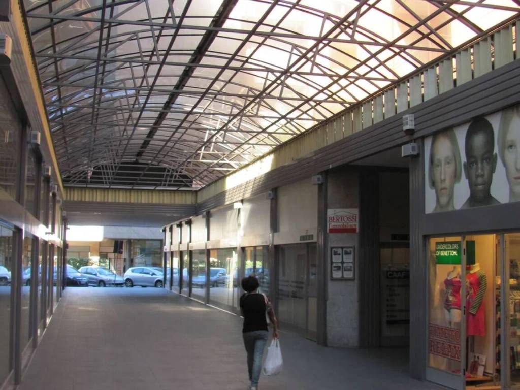 Immobile a Erba in Corso Xxv Aprile, 123 - Foto 4