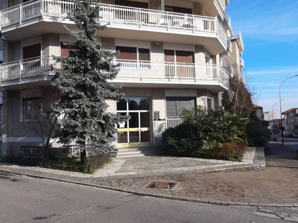 Immobile a Erba in Corso Xxv Aprile, 59 - Foto 4