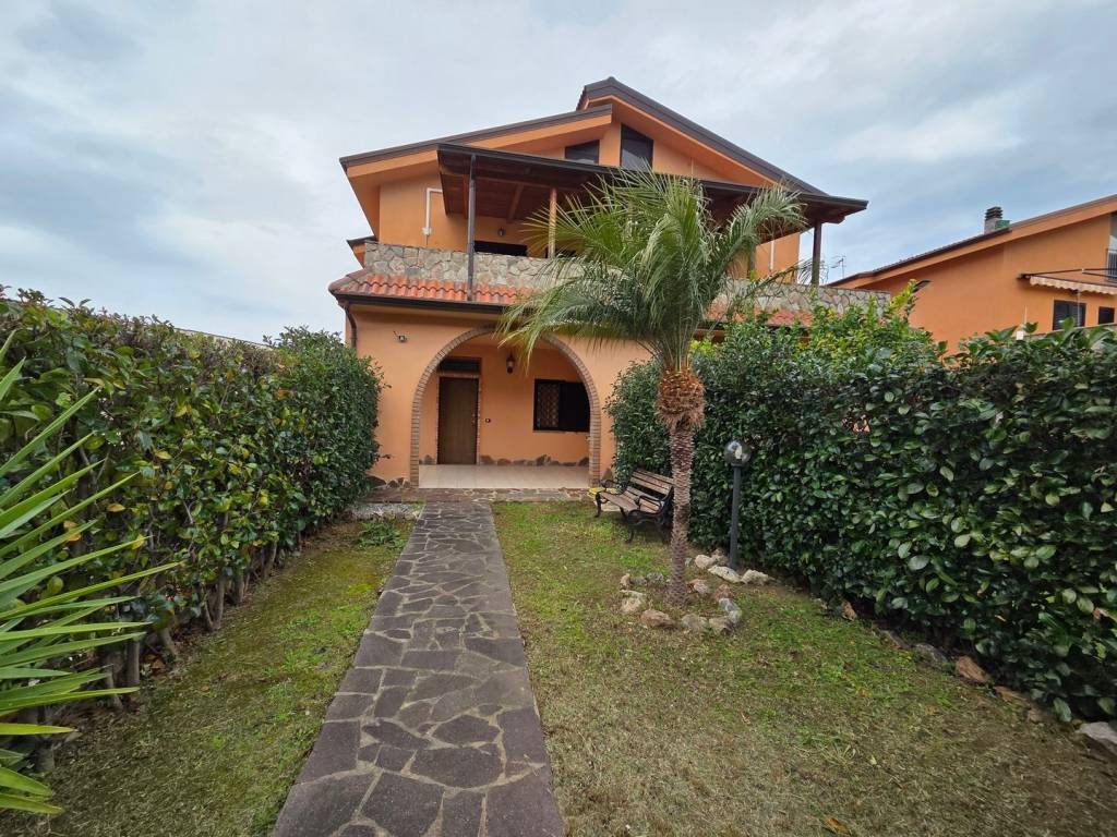Villa a Diamante in Via Panoramica - Foto 3