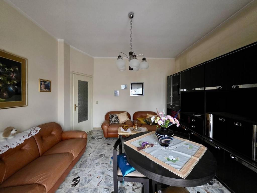 Appartamento a Vercelli in Corso Alessandro Salamano, 7 - Foto 2