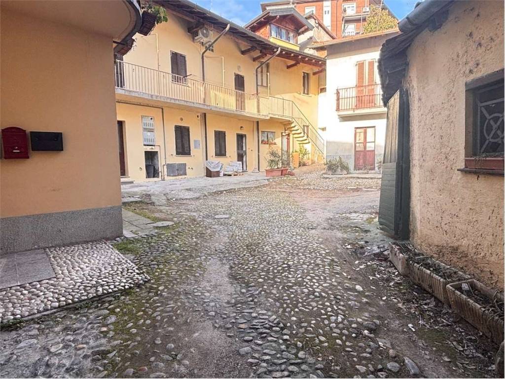 Appartamento a Gavirate in via cavour, 13 - Foto 4