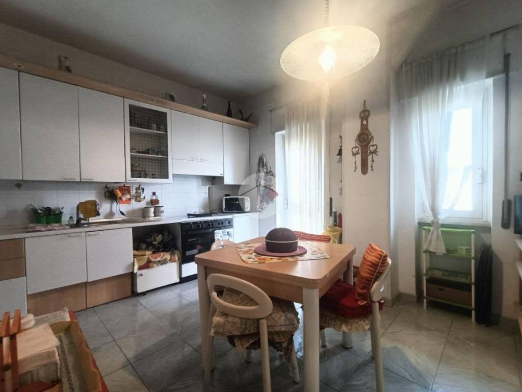 Appartamento a Caserta in Via Renato de Martino, 14 - Foto 5