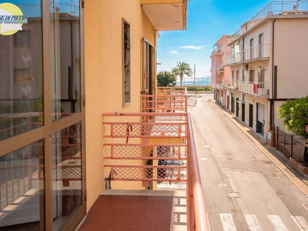 Appartamento a Pietra ligure in via Milano, 22 - Foto 3