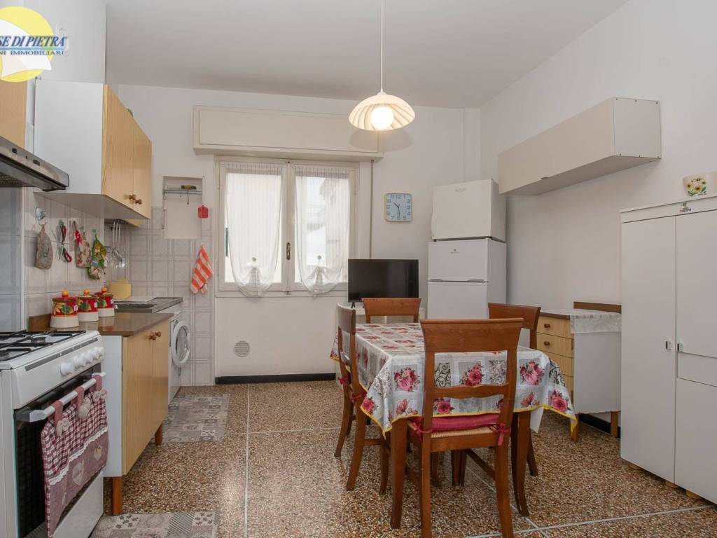 Appartamento a Pietra ligure in via Milano, 22 - Foto 4