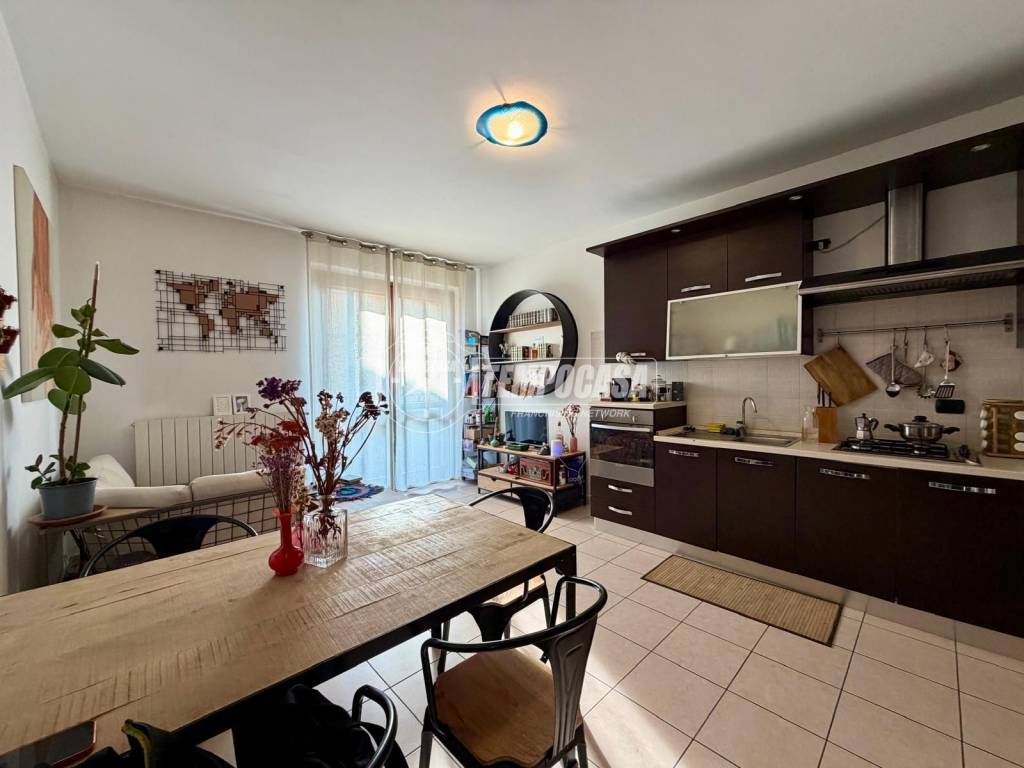Appartamento a Parabiago in Via delle Orchidee - Foto 5