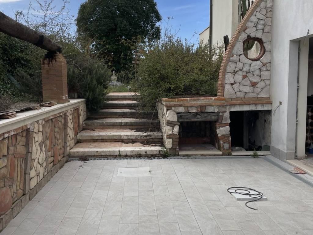 Villa a Latina in Via Ambrifi - Foto 5