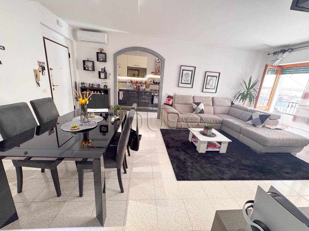 Appartamento a Città di castello in Viale Sempione, Città di Castello, Perugia, Umbria, 06012, Italia, 1 - Foto 4