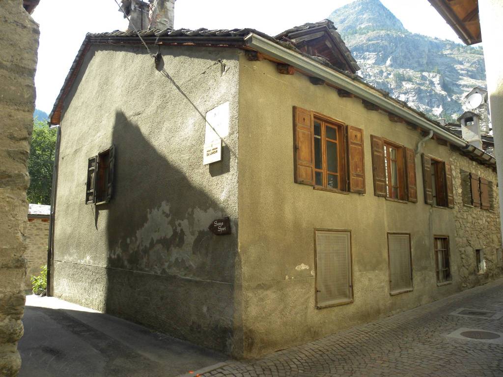 Rustico / casale a Courmayeur in Impasse du Lavoir, 6 - Foto 2