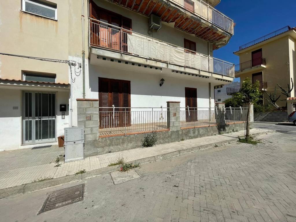 Appartamento a Oliveri in Via Alcide De Gasperi, 2 - Foto 2
