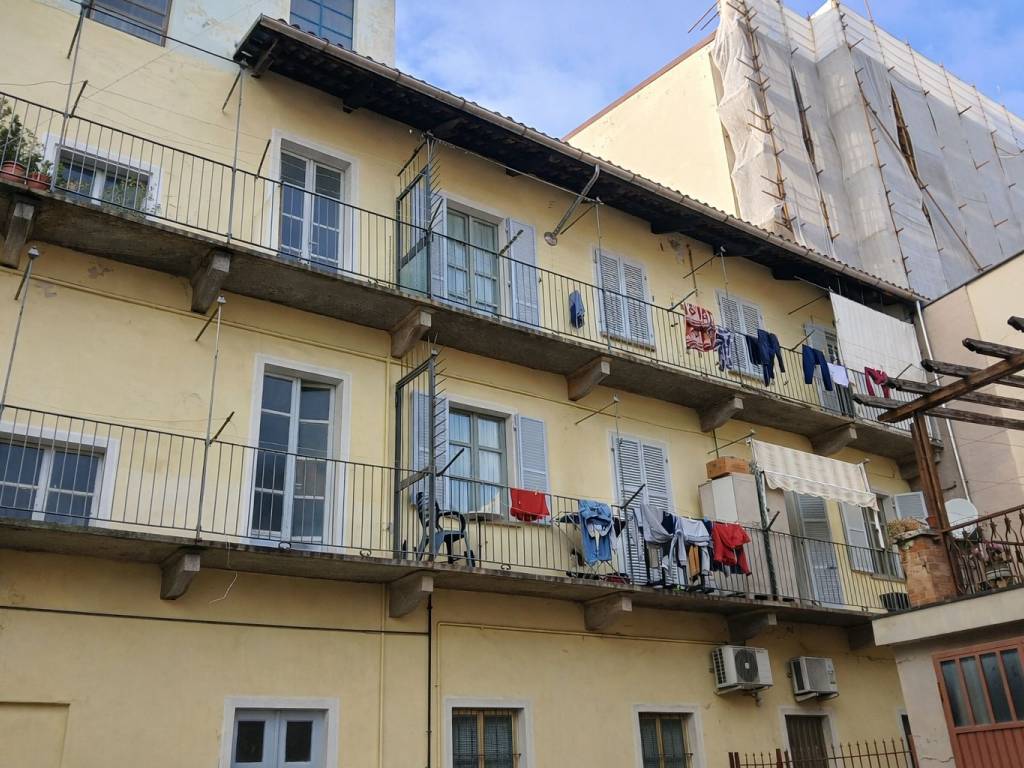 Palazzo / stabile a Alba in Corso Langhe 29 - Foto 2