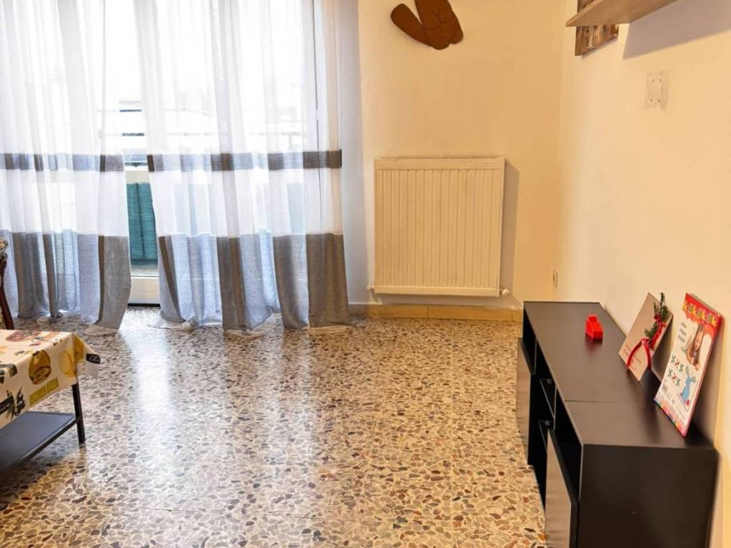 Appartamento a Erba in VIA MAZZINI, 2 - Foto 4