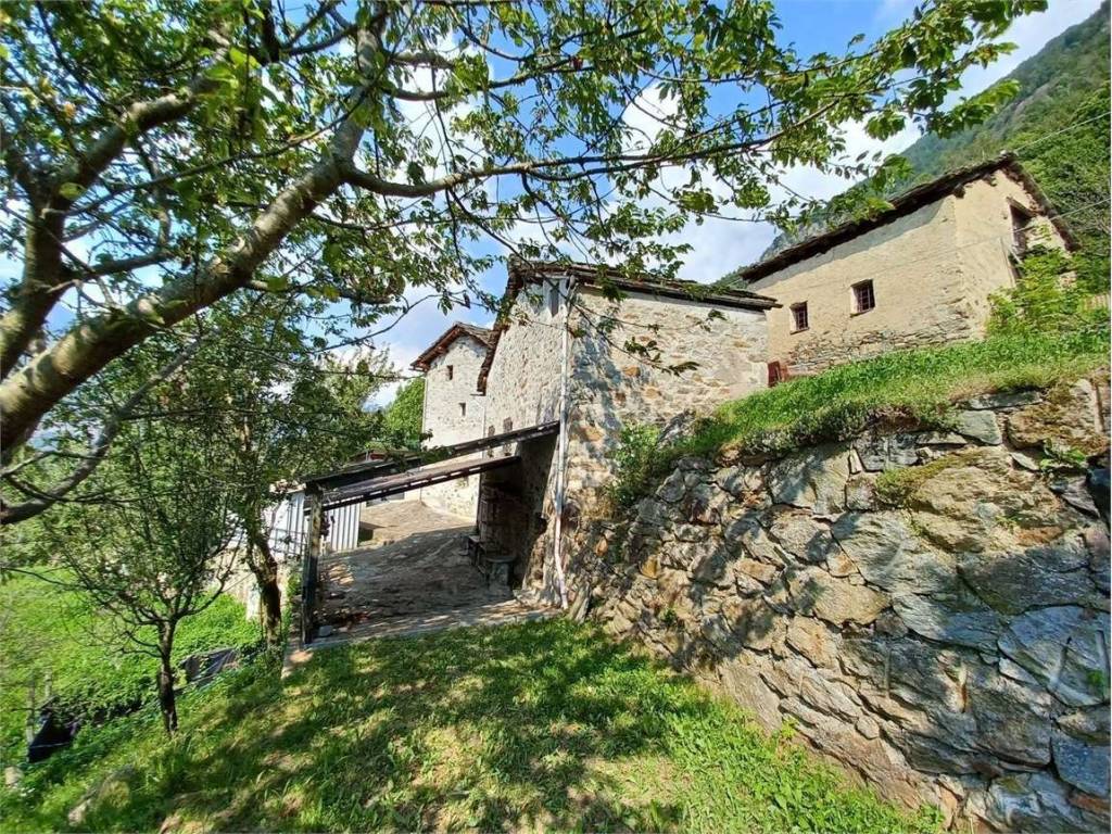 Casa indipendente a Pont-saint-martin - Foto 3