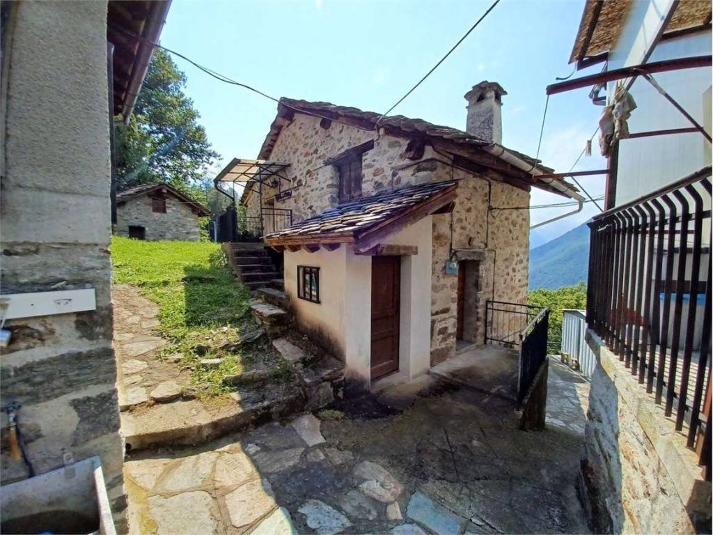 Casa indipendente a Pont-saint-martin - Foto 4